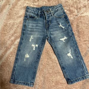 Distressed toddler denim, straight leg. Size 86=18-24 months